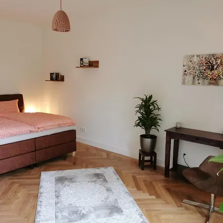 Exklusives Studioapartment - In Traumhafter Lage Direkt Am Halensee